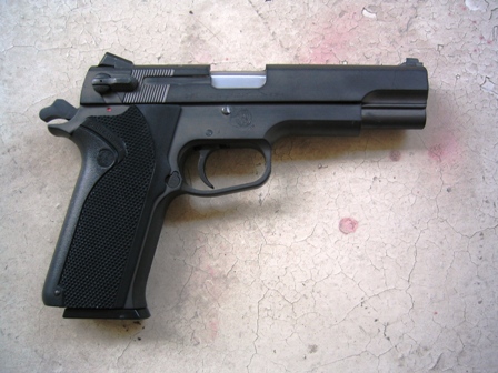 Tanaka Smith and Wesson M4505